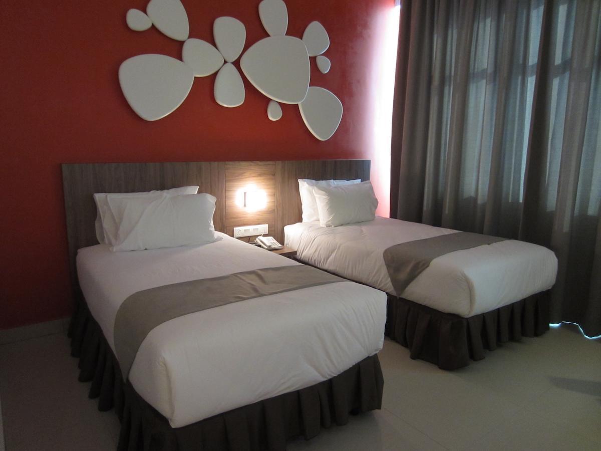 D Hotel Seri Iskandar Pokoj fotografie