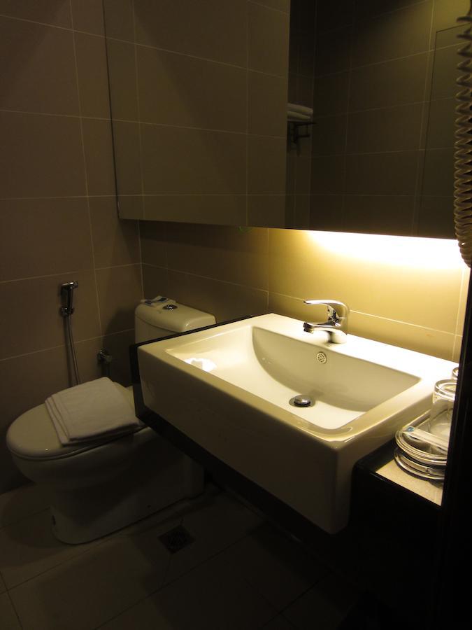 D Hotel Seri Iskandar Pokoj fotografie